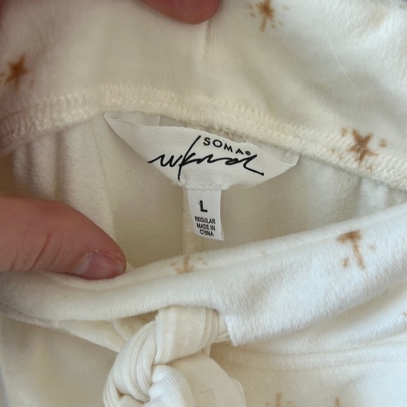 NEW Soma Wknd Sunday Velour Pajama Set - Picture 9 of 10